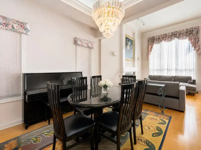 6115 GARRISON COURT - photo 4 of 28