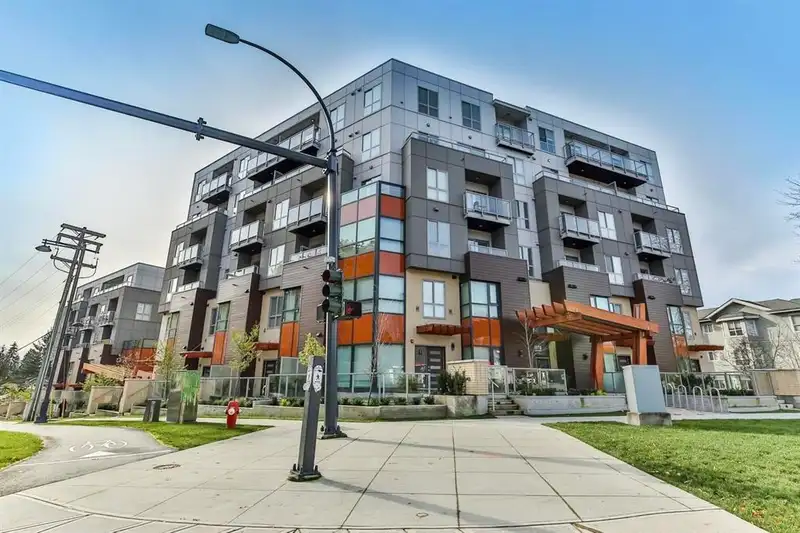 109 9689 140 STREET - photo 1 of 25