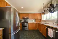 893 FRIAR CRESCENT - thumbnail 13