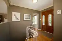 893 FRIAR CRESCENT - thumbnail 3