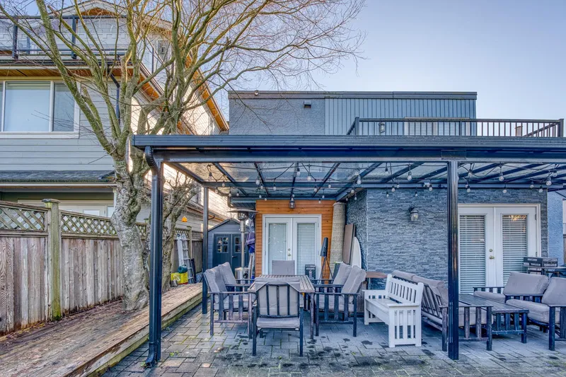 10690 HOLLYBANK DRIVE - photo 4 of 25