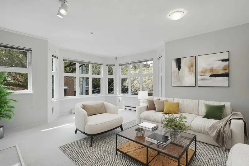 737 W 7TH AVENUE - photo 2 of 24