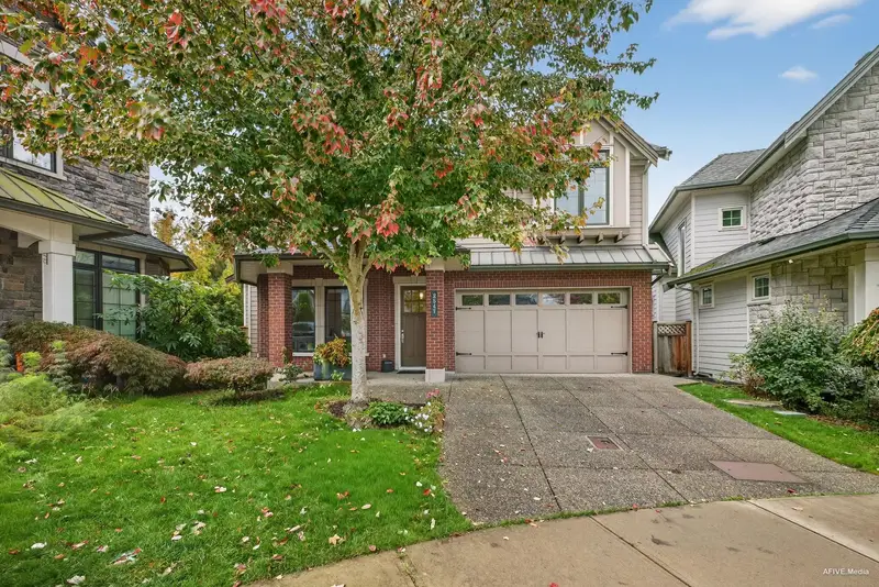 2547 163 STREET - photo 2 of 25