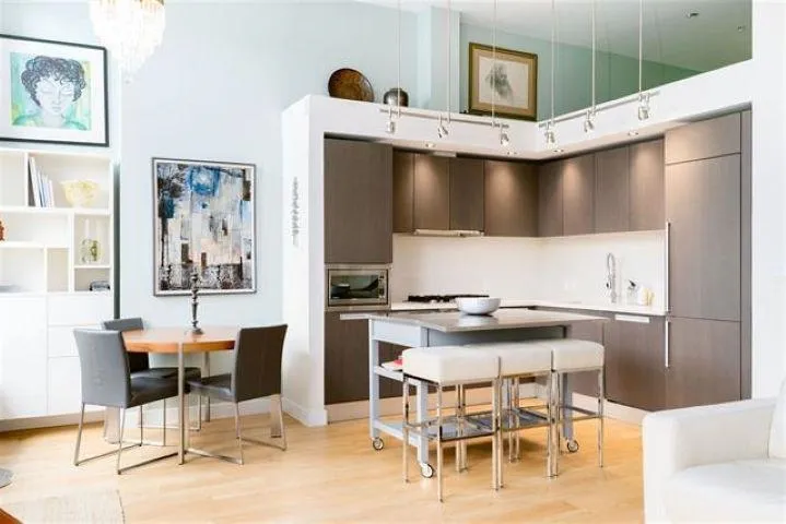 296 W 1ST AVENUE - photo 2 of 15