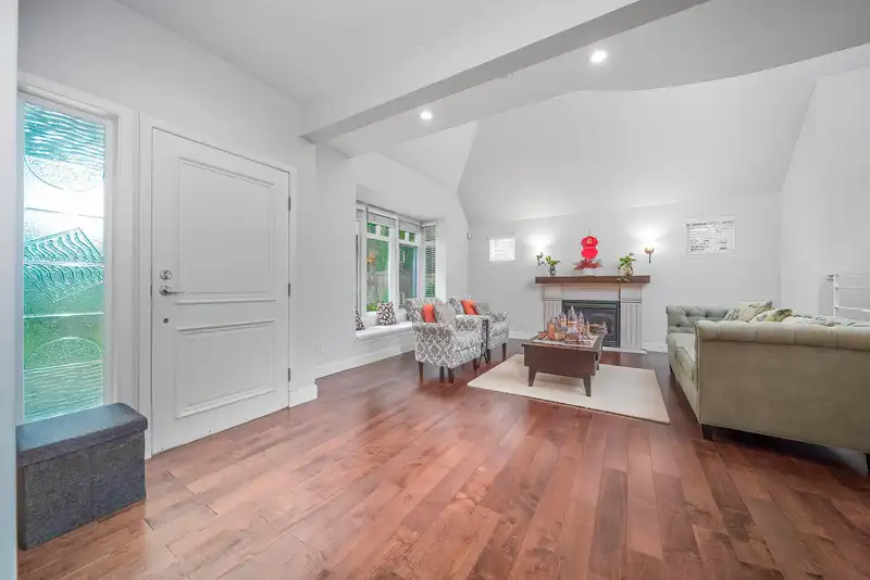 2716 W 37TH AVENUE - photo 2 of 40