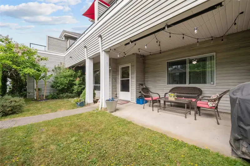 3 13660 84 AVENUE - photo 2 of 27