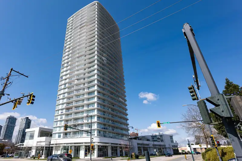909 13685 102 AVENUE - photo 1 of 18