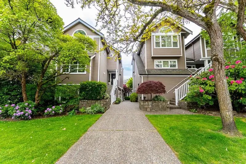 5 219 E 8TH STREET - photo 1 of 29