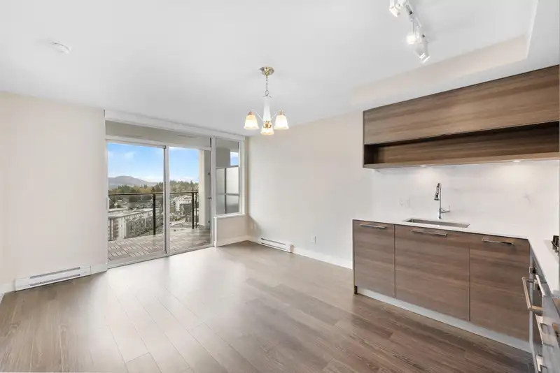 2305 570 EMERSON STREET - photo 4 of 30