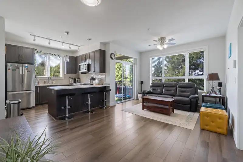 212 2960 151 STREET - photo 1 of 16