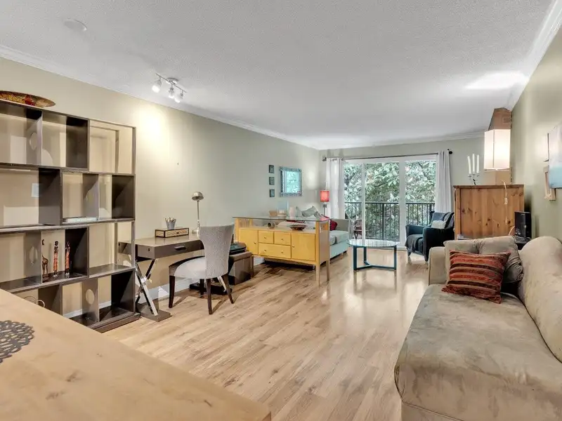 303 1234 PENDRELL STREET - photo 4 of 20