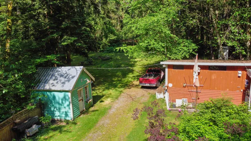 23287 141 AVENUE - photo 4 of 25