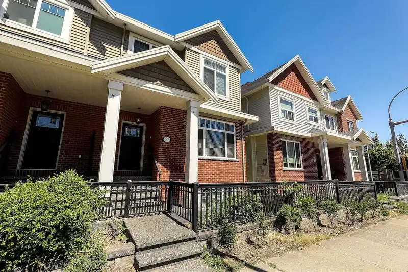 13987 64 AVENUE - photo 1 of 40