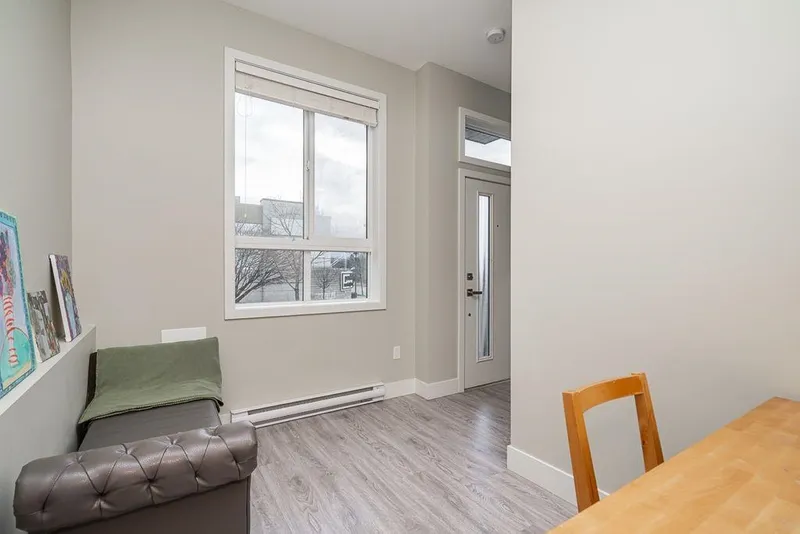 10 1938 NORTH PARALLEL ROAD - photo 4 of 25