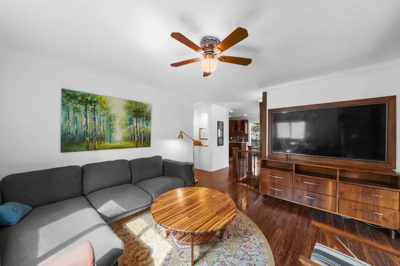 1405 APEL DRIVE - photo 4 of 33