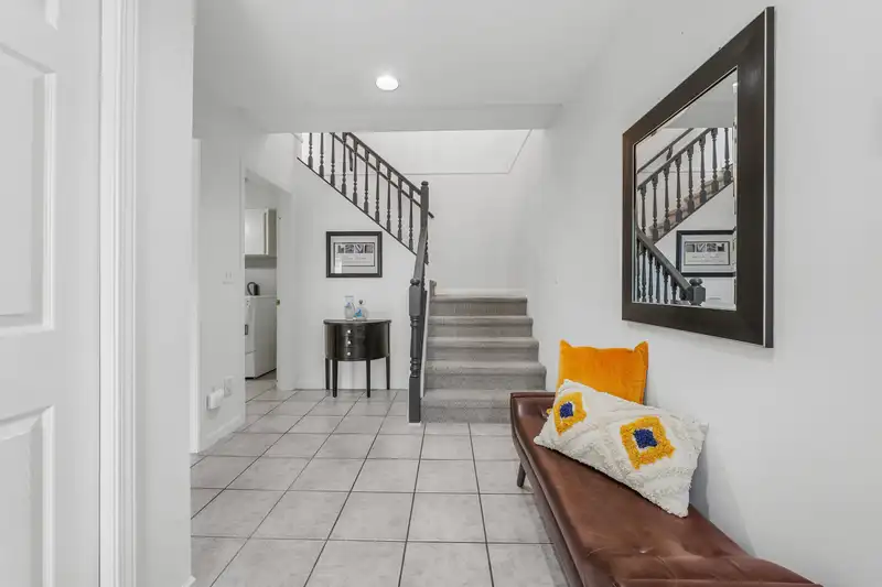 11710 GLENHURST STREET - photo 3 of 34