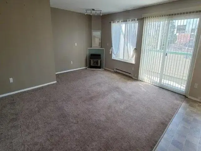 202 27262 FRASER HIGHWAY - photo 2 of 18