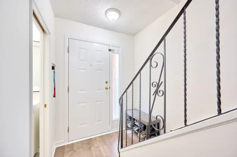 14 2048 MCCALLUM ROAD - photo 2 of 22