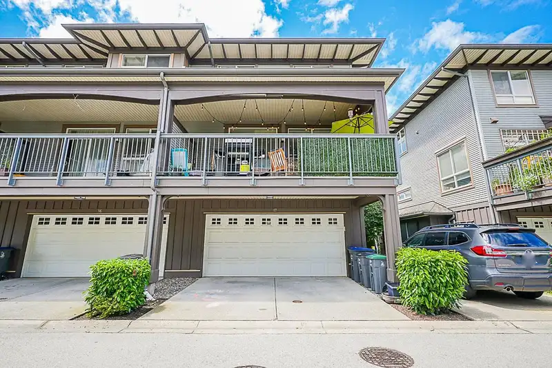 17 18777 68A AVENUE - photo 3 of 40