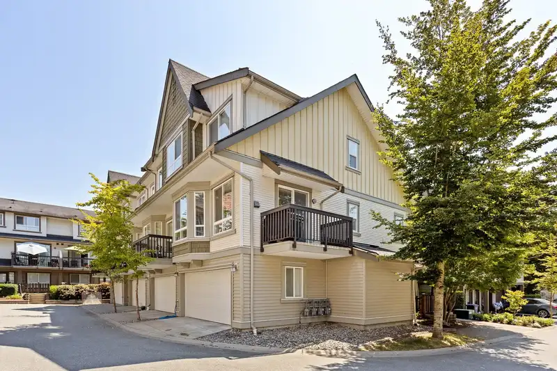 43 7155 189 STREET - photo 1 of 40