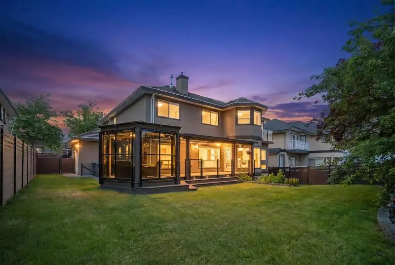 2594 PALISADE CRESCENT - photo 4 of 40