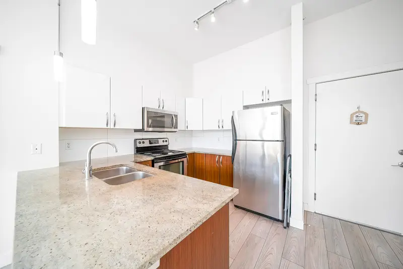 402 13555 GATEWAY DRIVE - photo 3 of 17