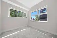 130 W WOODSTOCK AVENUE - thumbnail 15