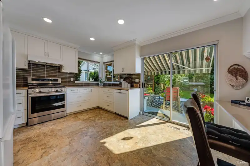 12226 202 STREET - photo 2 of 39