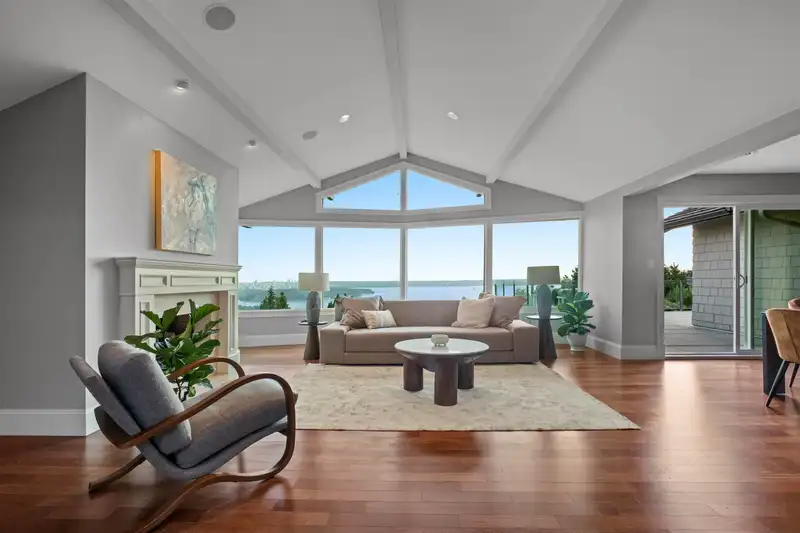 1342 CAMRIDGE ROAD - photo 1 of 36