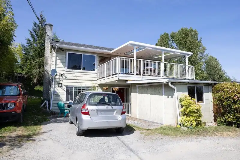 710 GIBSONS WAY - photo 2 of 28