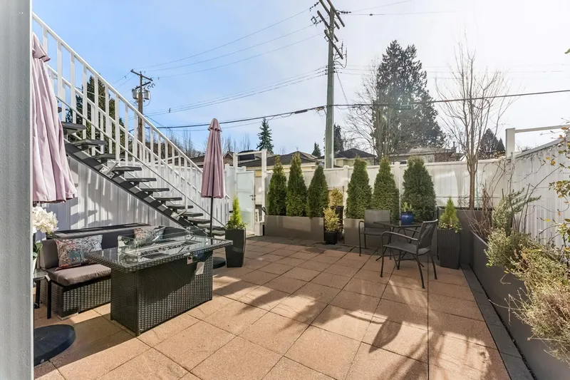 102 3028 W 41ST AVENUE - photo 3 of 25