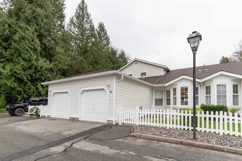 35 6537 138 STREET - photo 2 of 35