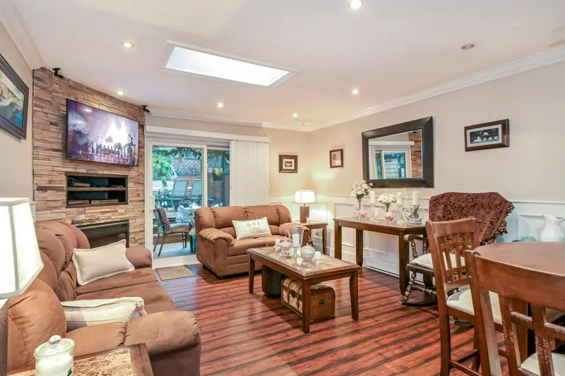 8037 139A STREET - photo 1 of 22