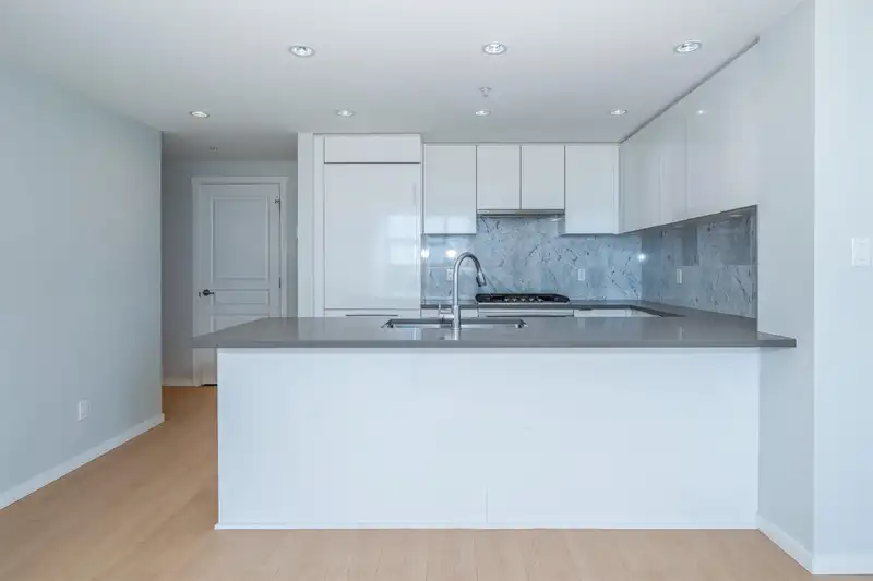 3603 5883 BARKER AVENUE - photo 2 of 15
