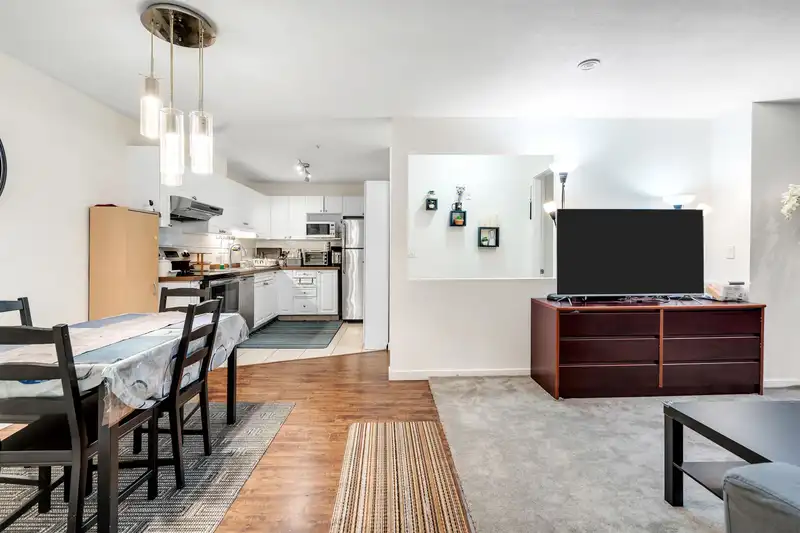 308 9688 148 STREET - photo 4 of 40