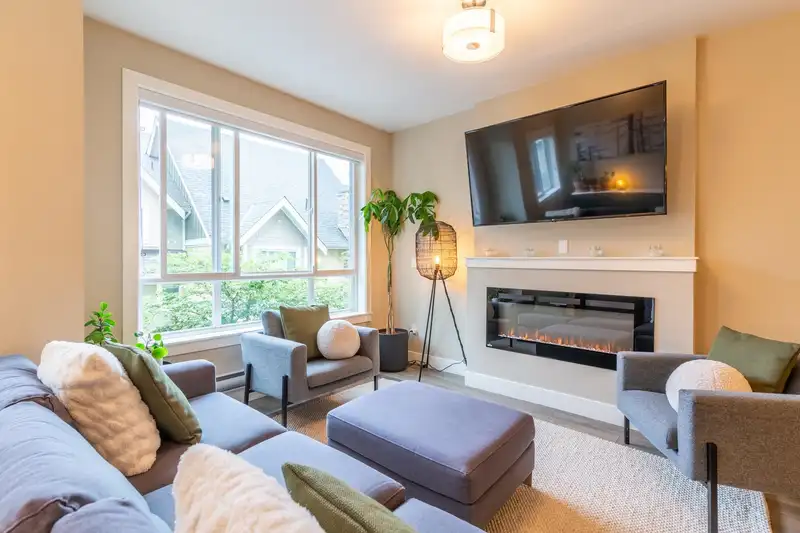104 1405 DAYTON STREET - photo 1 of 34