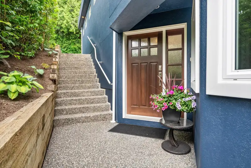 15507 COLUMBIA AVENUE - photo 4 of 40