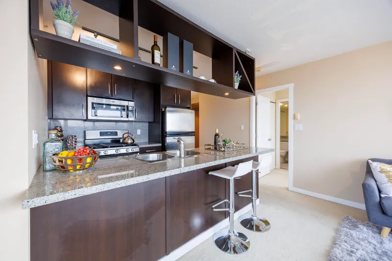 1701 5088 KWANTLEN STREET - photo 4 of 14