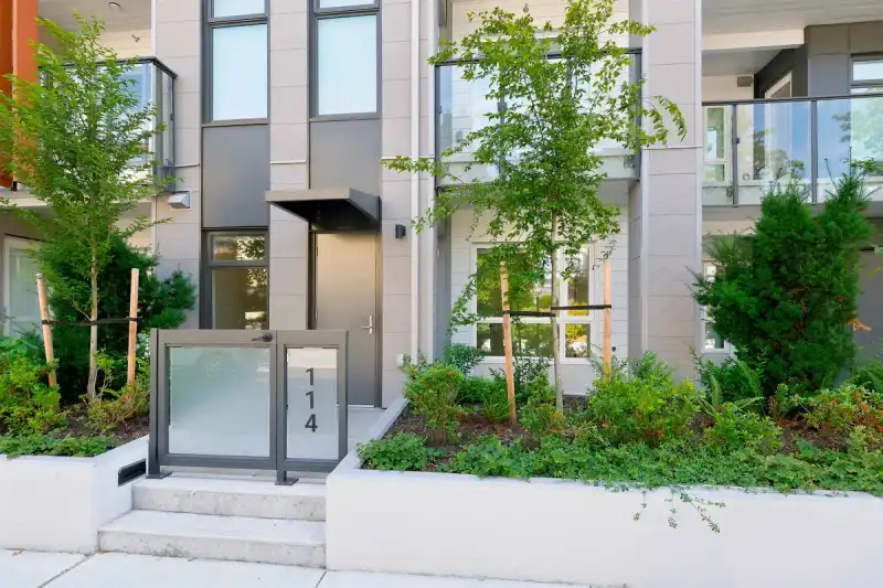 114 82 FIRST STREET - photo 1 of 28