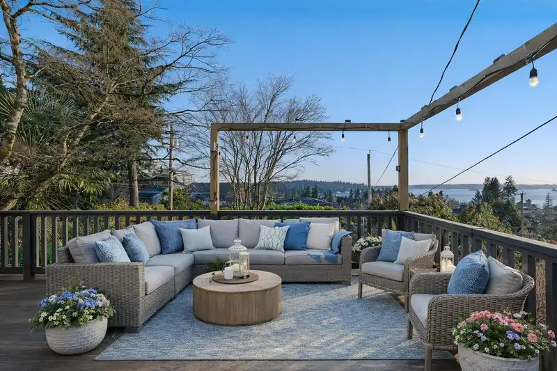 1073 CLYDE AVENUE - photo 1 of 32