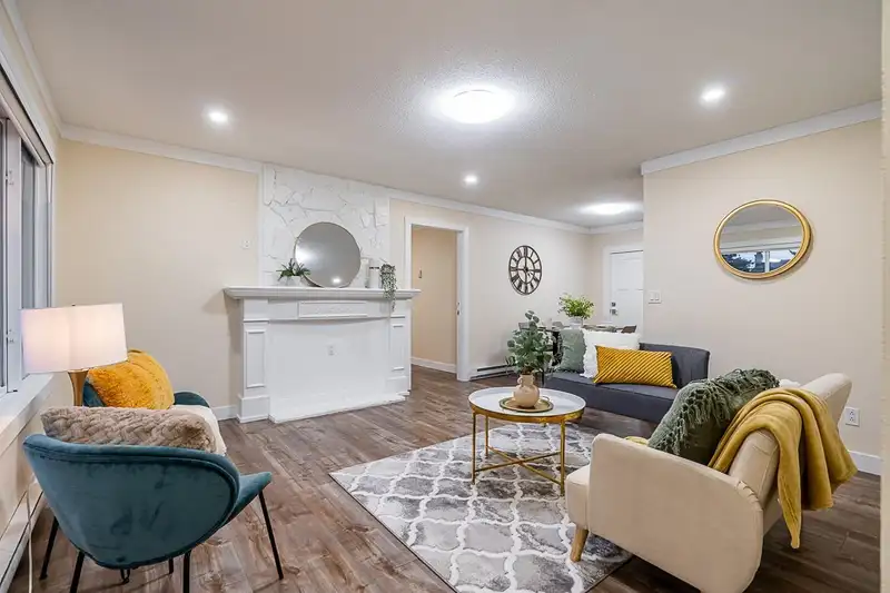 27036 28 AVENUE - photo 3 of 33
