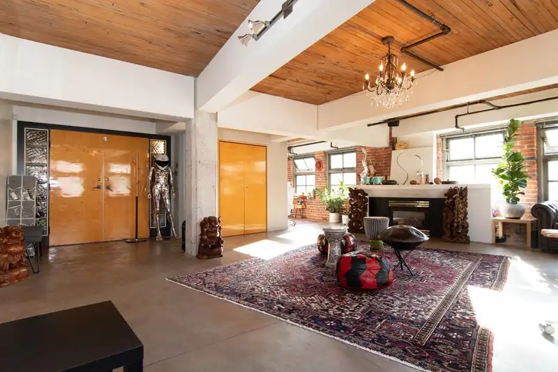 31 120 POWELL STREET - photo 4 of 40