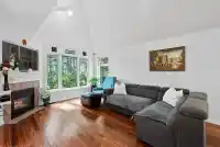 36 2351 PARKWAY BOULEVARD - thumbnail 2