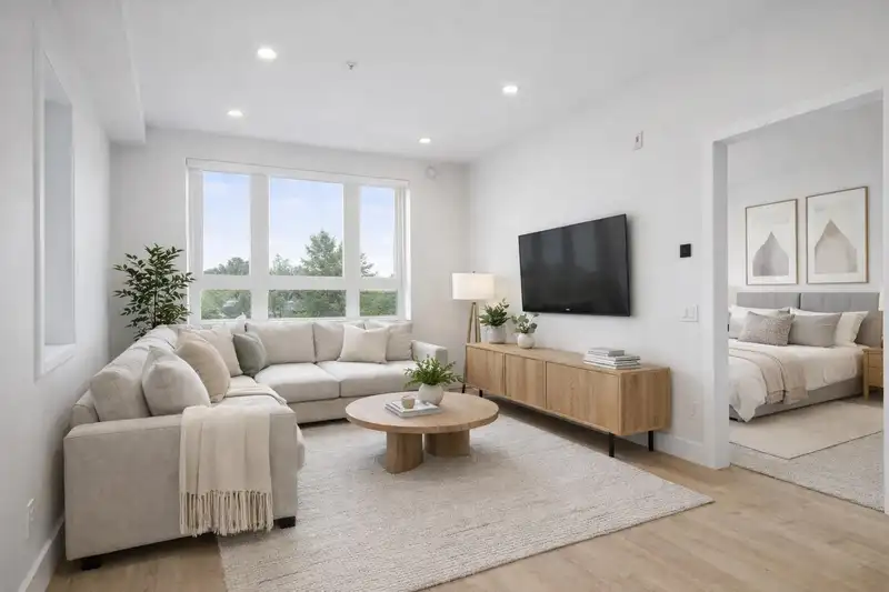 302 46187 THOMAS ROAD - photo 3 of 9