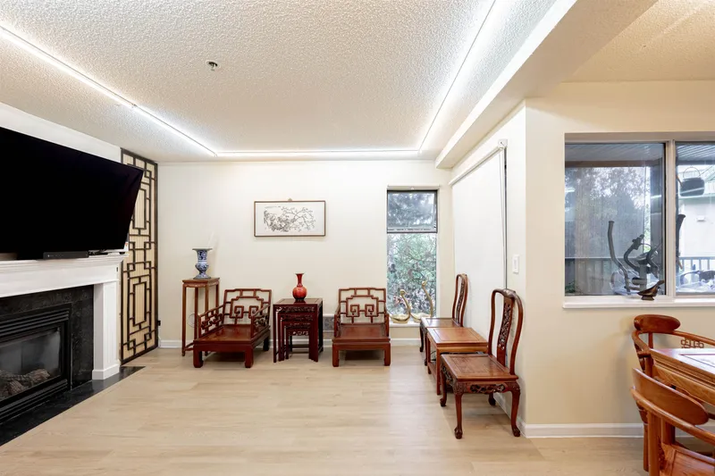 21 7345 SANDBORNE AVENUE - photo 4 of 25