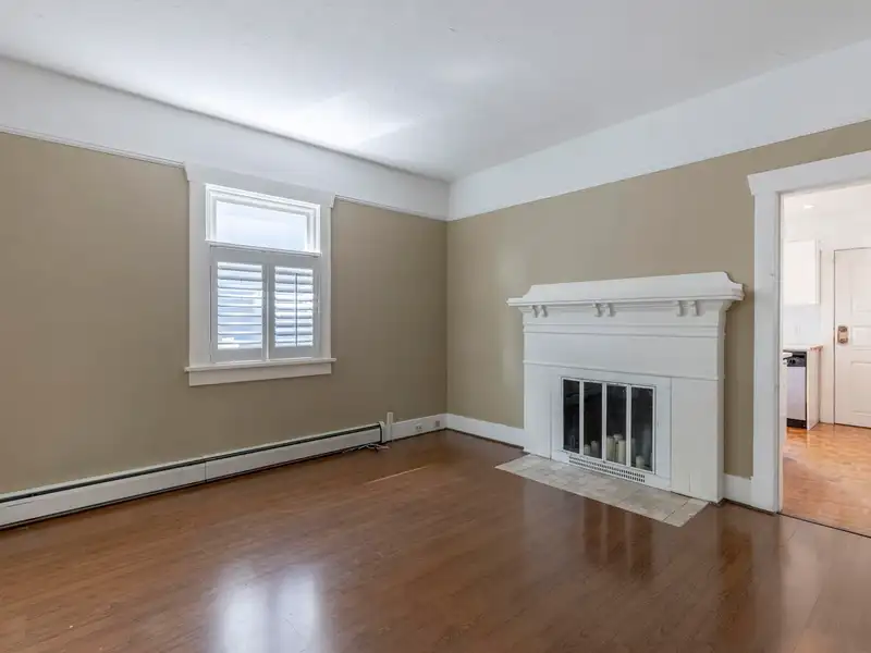 7575 SELKIRK STREET - photo 4 of 19