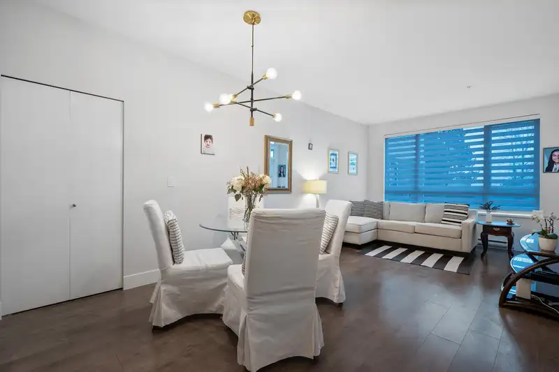 201 1306 FIFTH AVENUE - photo 4 of 34