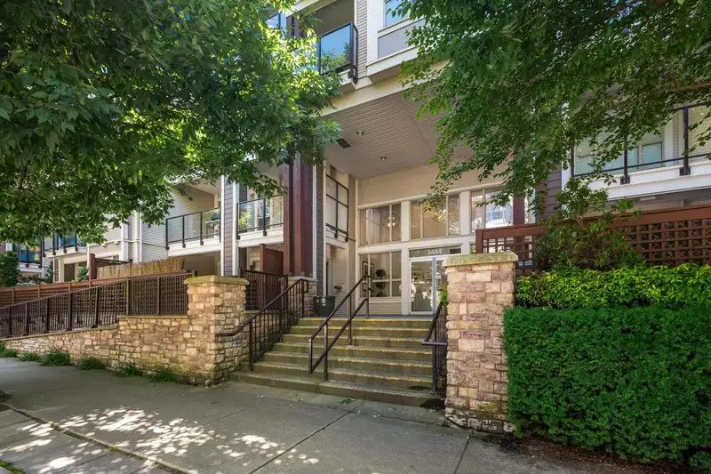 415 2484 WILSON AVENUE - photo 2 of 28