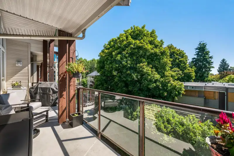 415 2484 WILSON AVENUE - photo 4 of 28