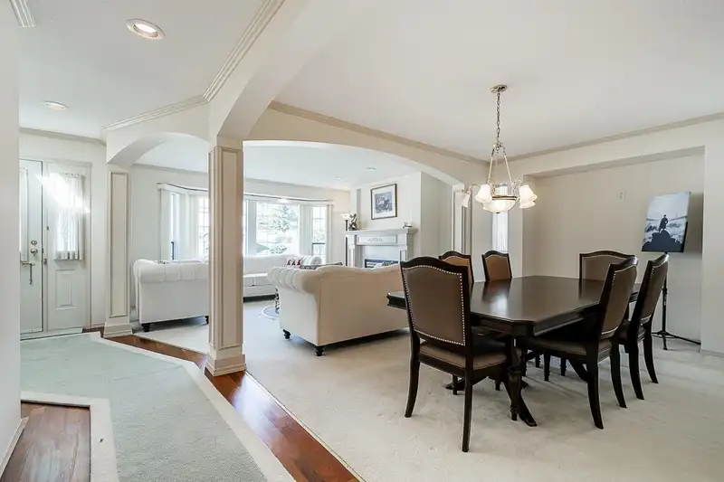 2937 SOUTHERN CRESCENT - photo 4 of 37
